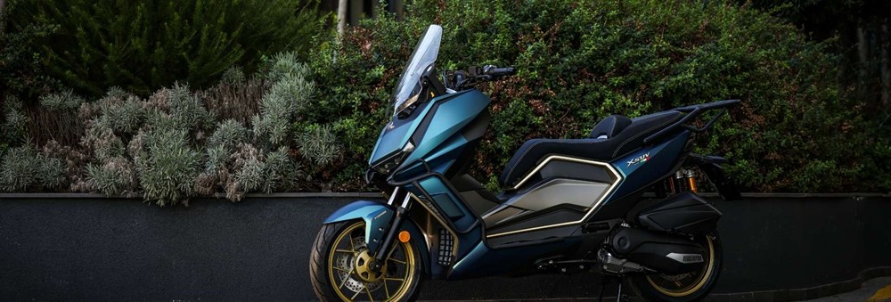 A New Breakthrough in the Maxi Scooter Category from Regal Raptor
